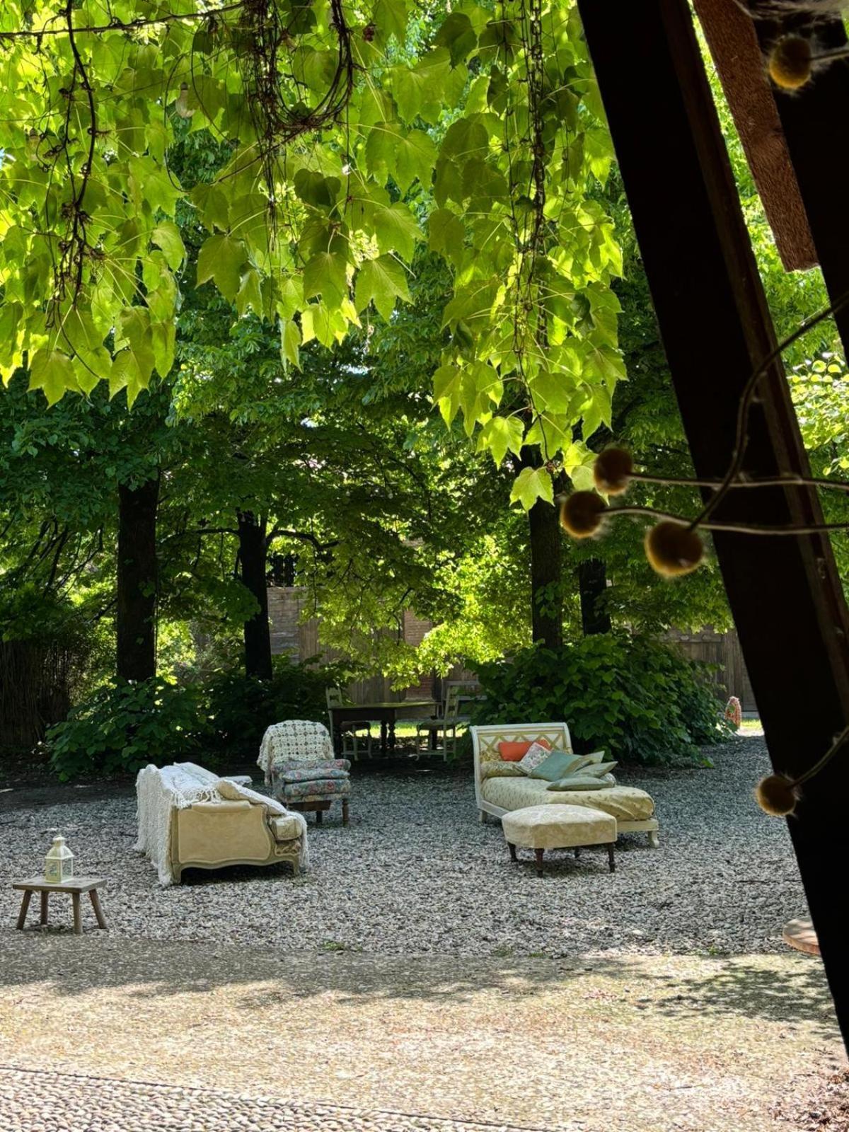 Locanda Dei Melograni Gossolengo Exterior photo