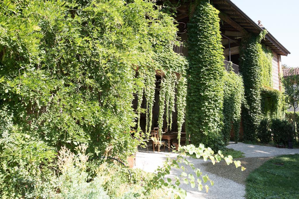 Locanda Dei Melograni Gossolengo Exterior photo